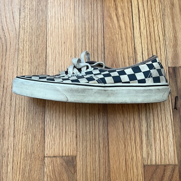 Worn in Vans! - Picture 3 of 4